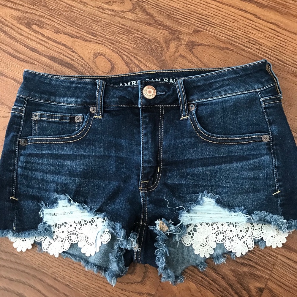 American Eagle - dark denim  distressed SHORTIES